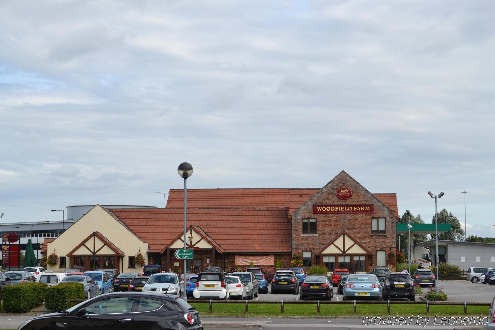 Holiday Inn Express Doncaster Exterior foto